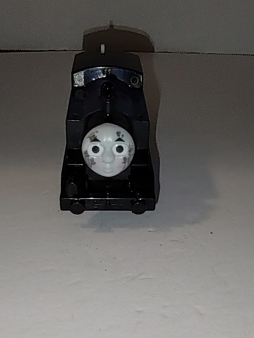 Thomas & Friends Trackmaster Motorized Coal Dust Dirty Train Engine 2013 (I2)
